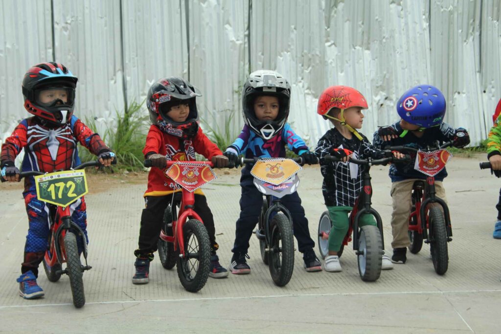 Escuela de ciclismo para niños